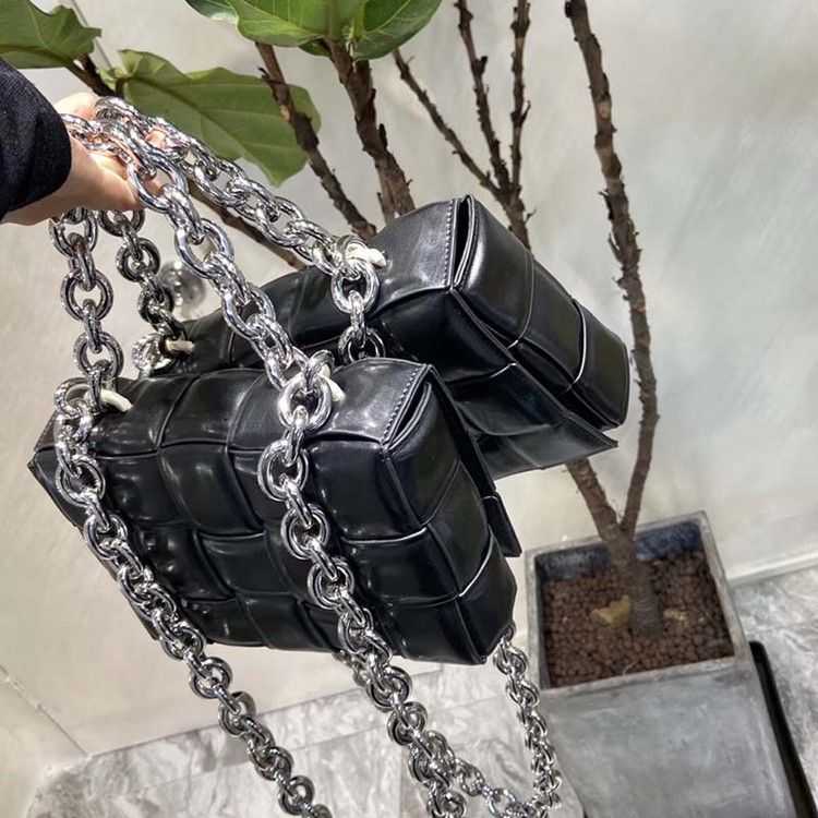 Pu-tavallisen Langan Suorakulmion Crossbody-naisten Laukut