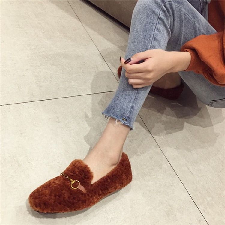 Faux Fur Block Heel Pyöreät Varvassandaalit