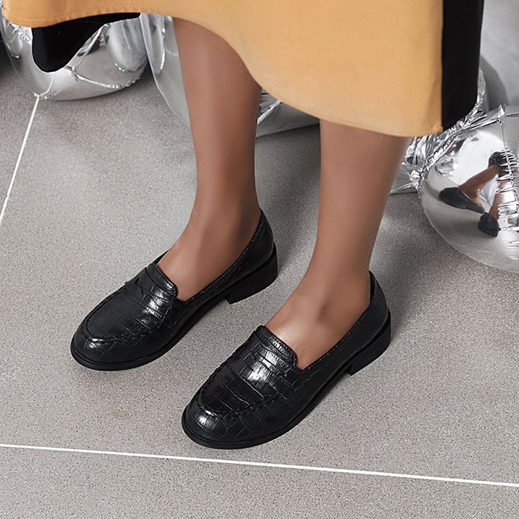 Naisten Korkokengät Pyöreä Varvas Slip-on Rento Ohut Kenkä