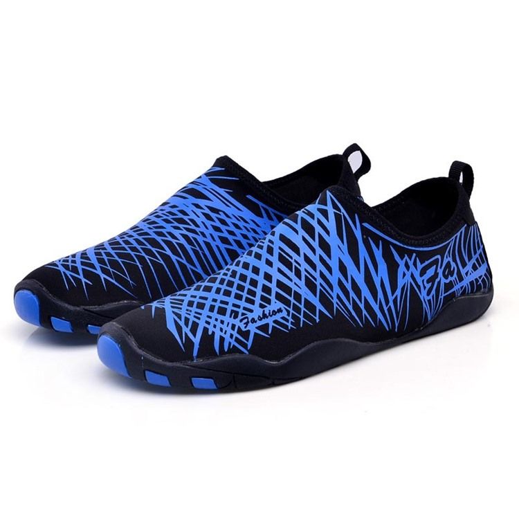 Miesten Slip-on-vesikengät