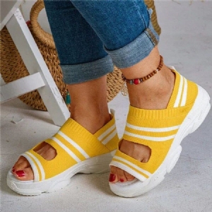Naisten Slip-on Peep Toe Casual-sandaalit