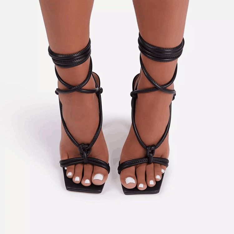 Stiletto-kantapää Nilkkahihna Nauhalliset Naisten Yksinkertaiset Sandaalit