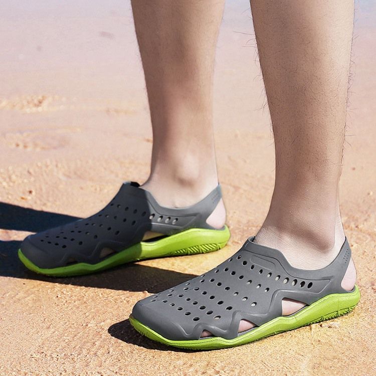 Yksinkertaiset Hollow Slip-on Color Block -sandaalit