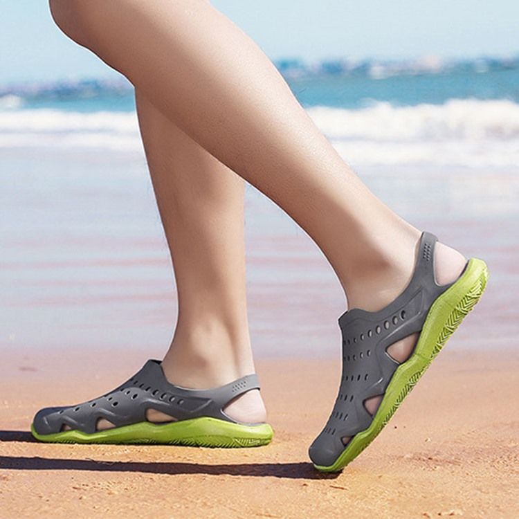 Yksinkertaiset Hollow Slip-on Color Block -sandaalit