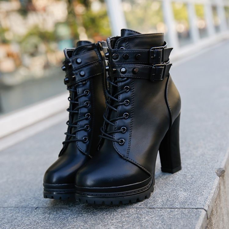 Rivet Roune Toe Chunky Heel Naisten Nilkkurit
