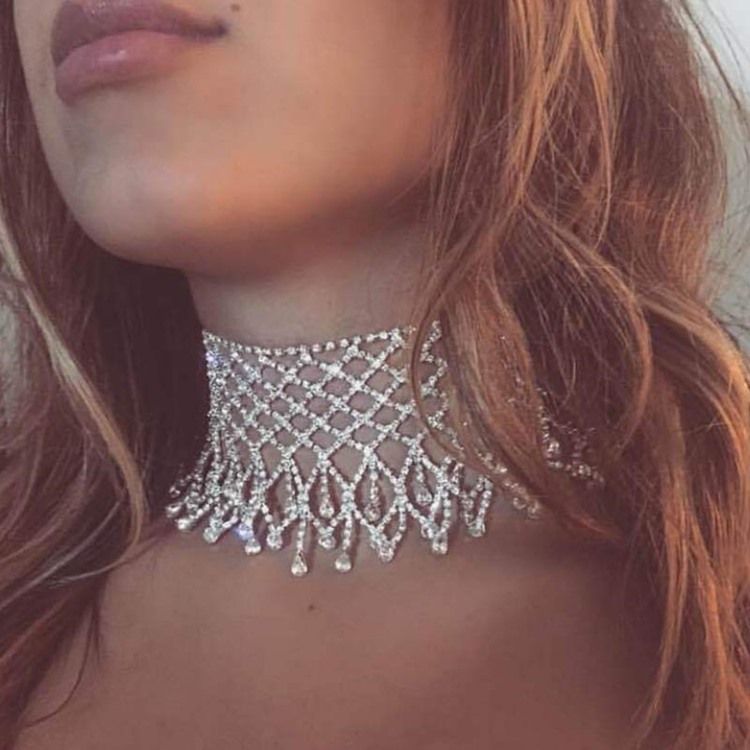 Tavallinen Vuosipäivän Choker-kaulakoru