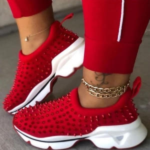 Naisten Slip-on Rivet Pyöreä Kärki (3-5 cm) Ohuet Kengät